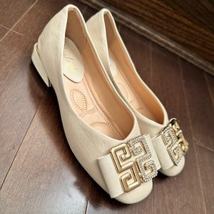 Women's Cream Embellished Ballet Flats
